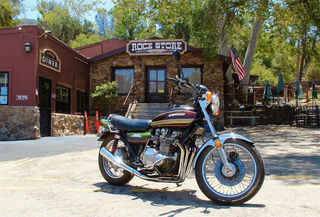 Kawasaki Z1B at the Rock Store on Mulholland Highway Kawasaki Z1B at the Rock Store on Mulholland Highway